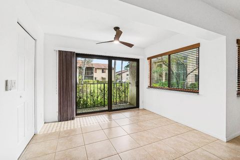 535 Shady Pine Way C1 Greenacres FL 33415