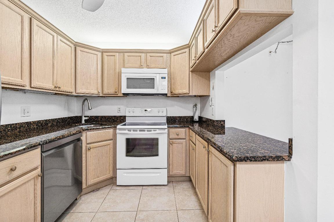 PINE RIDGE NORTH I CONDO - Residential