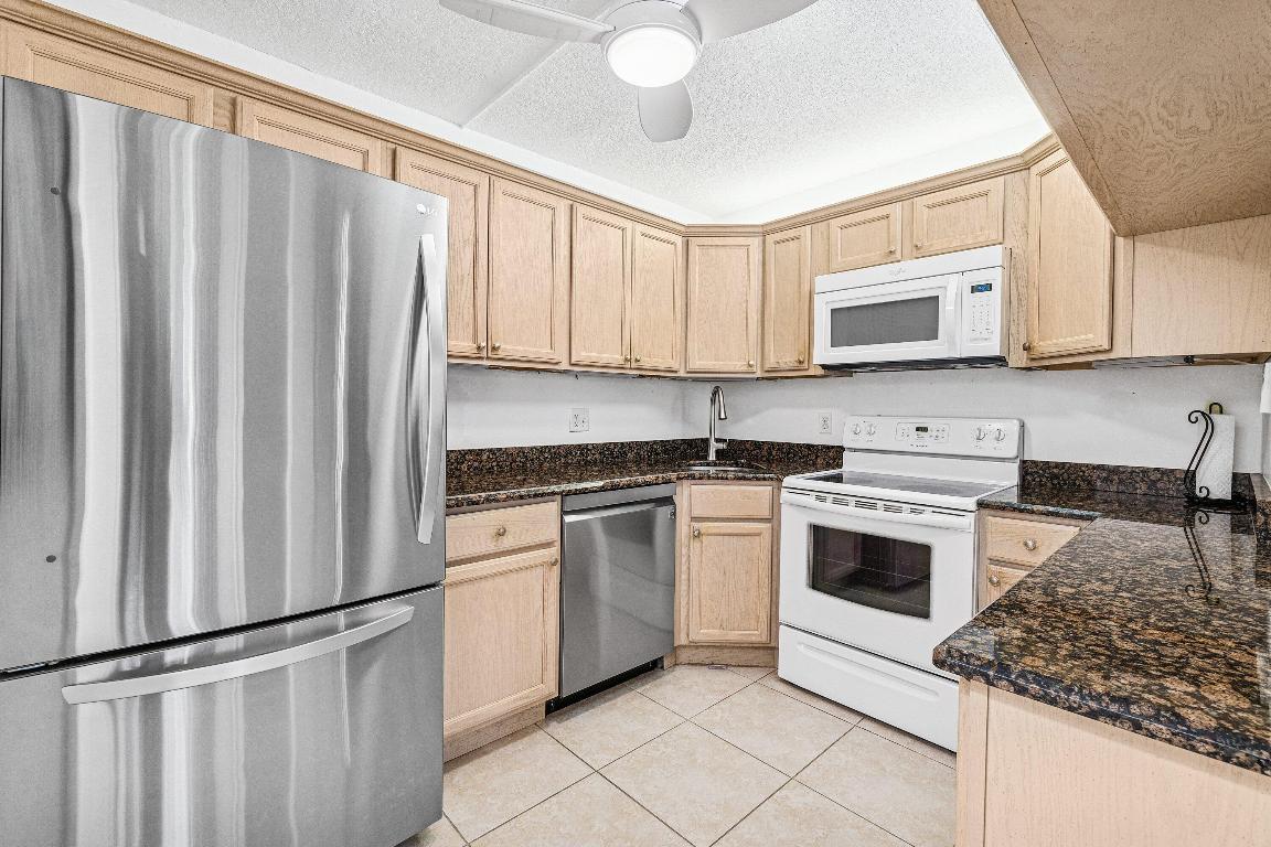 PINE RIDGE NORTH I CONDO - Residential