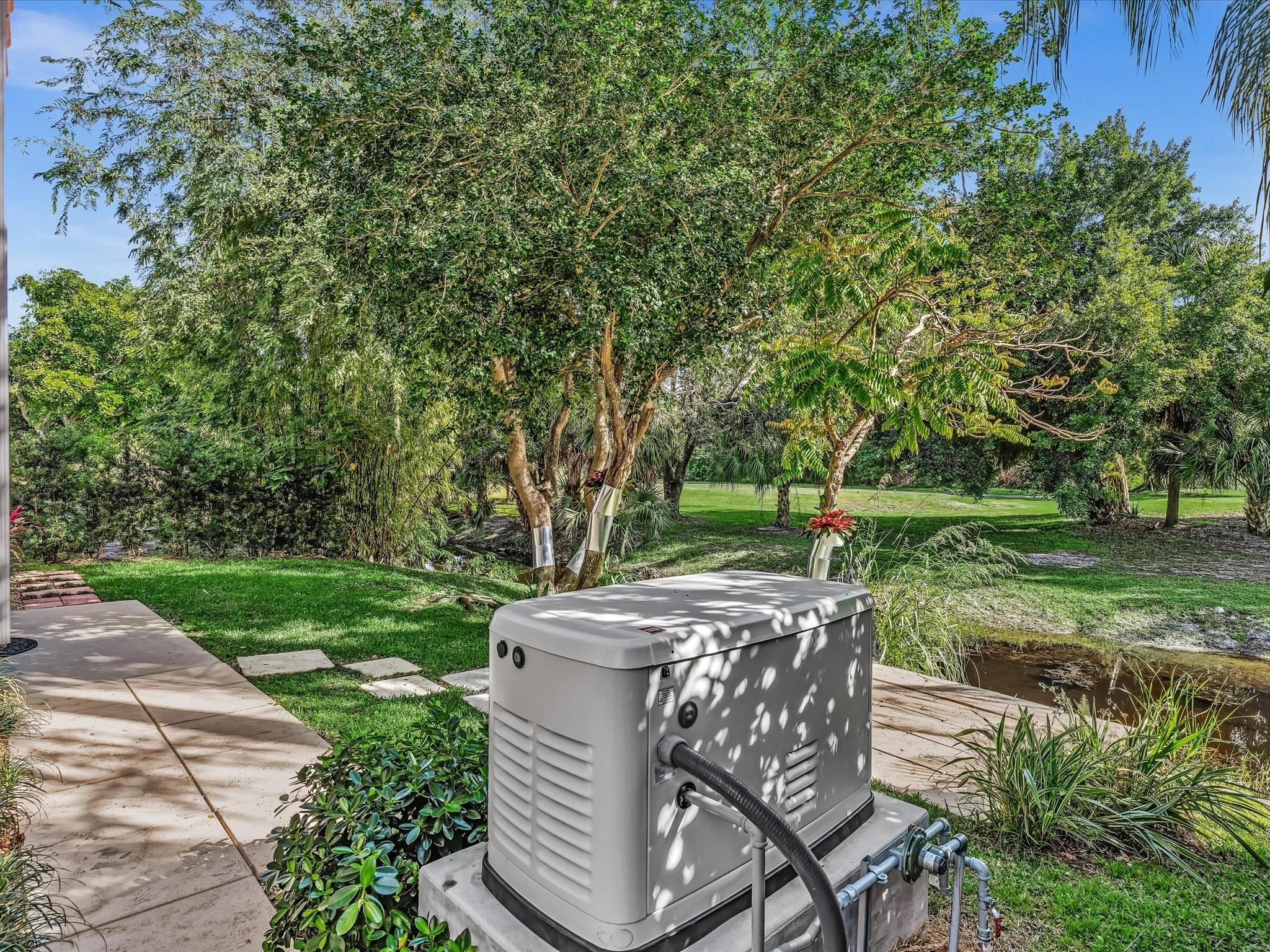 Palm-Aire Oaks Course Est - Residential