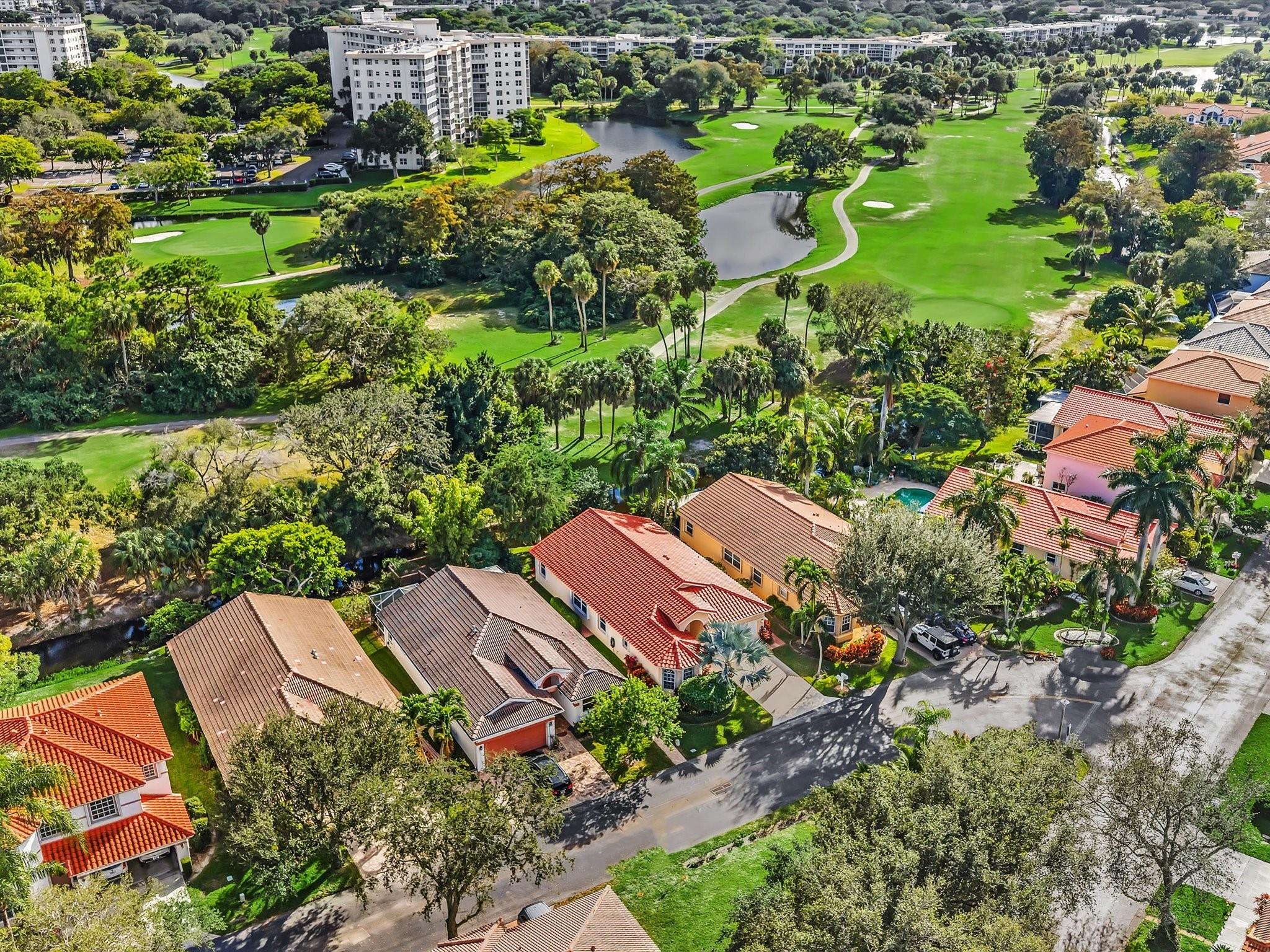 Palm-Aire Oaks Course Est - Residential