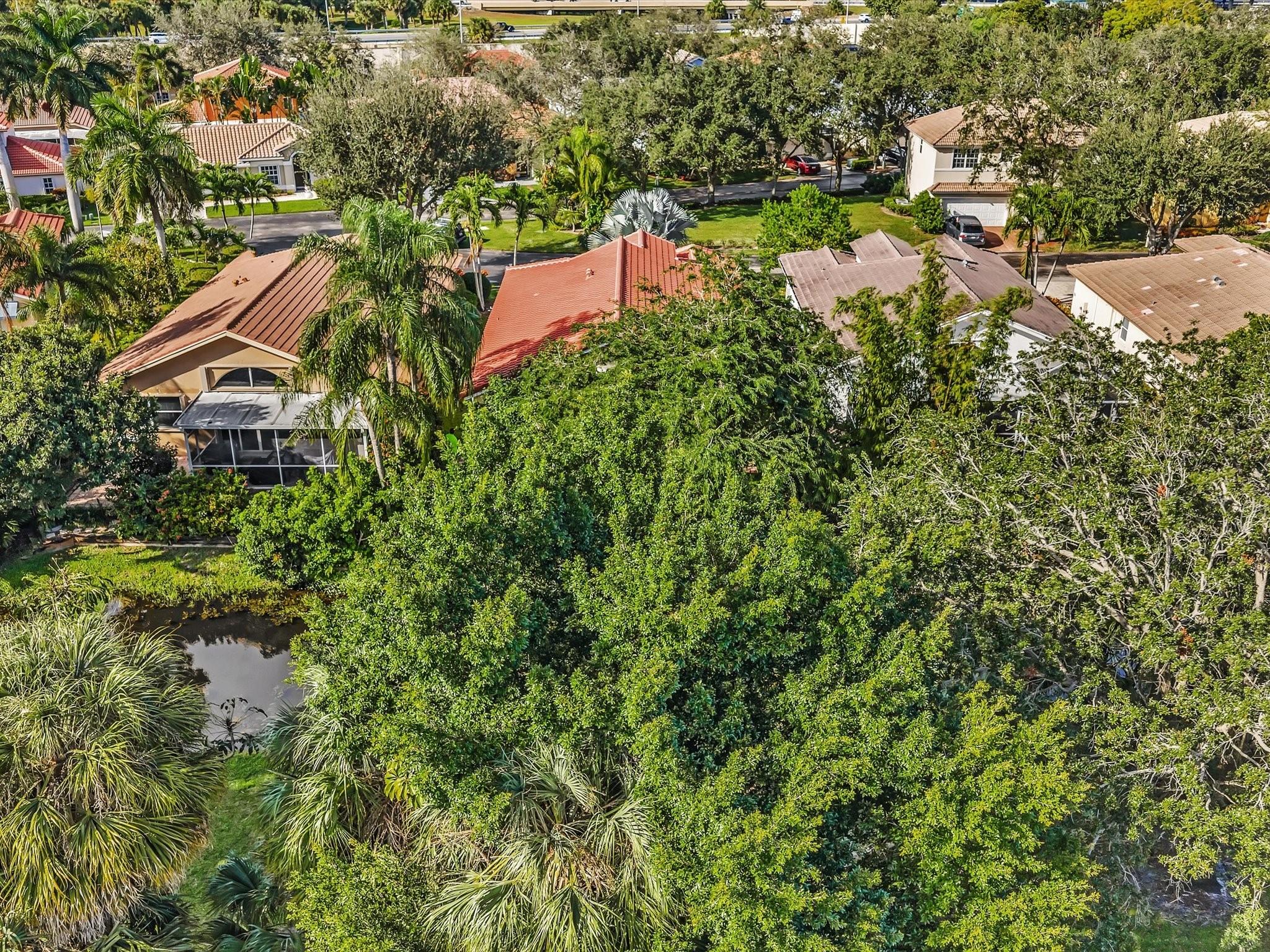 Palm-Aire Oaks Course Est - Residential