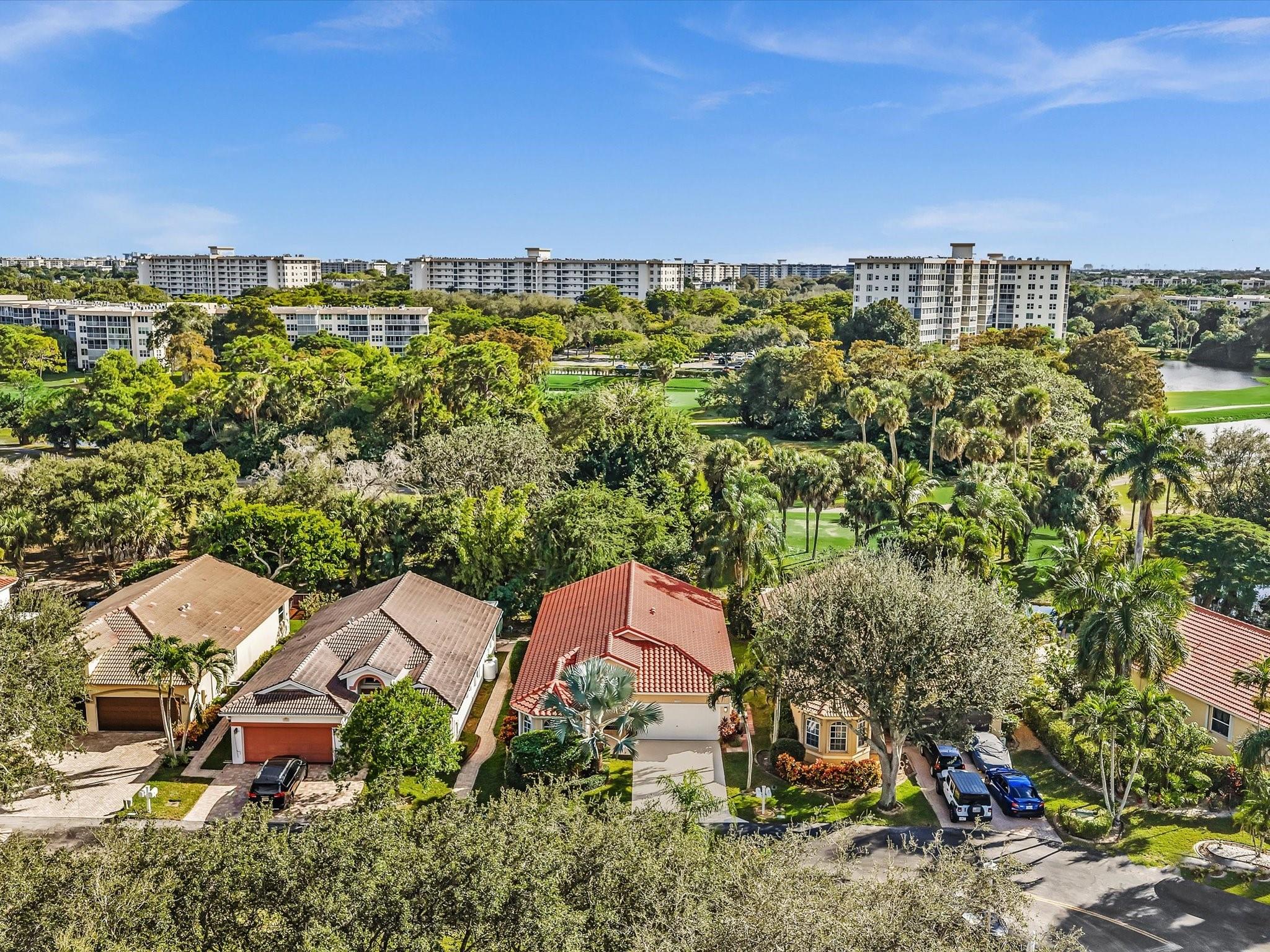 Palm-Aire Oaks Course Est - Residential