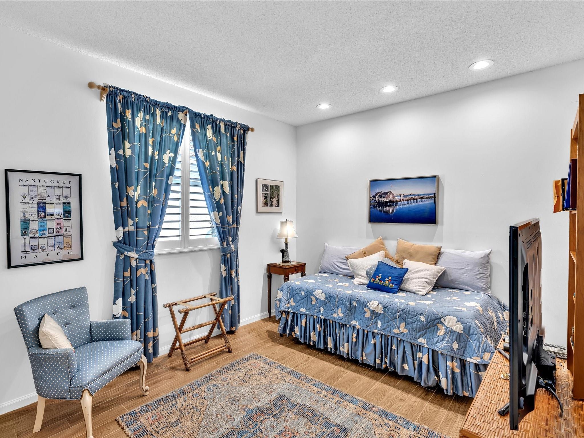 Palm-Aire Oaks Course Est - Residential