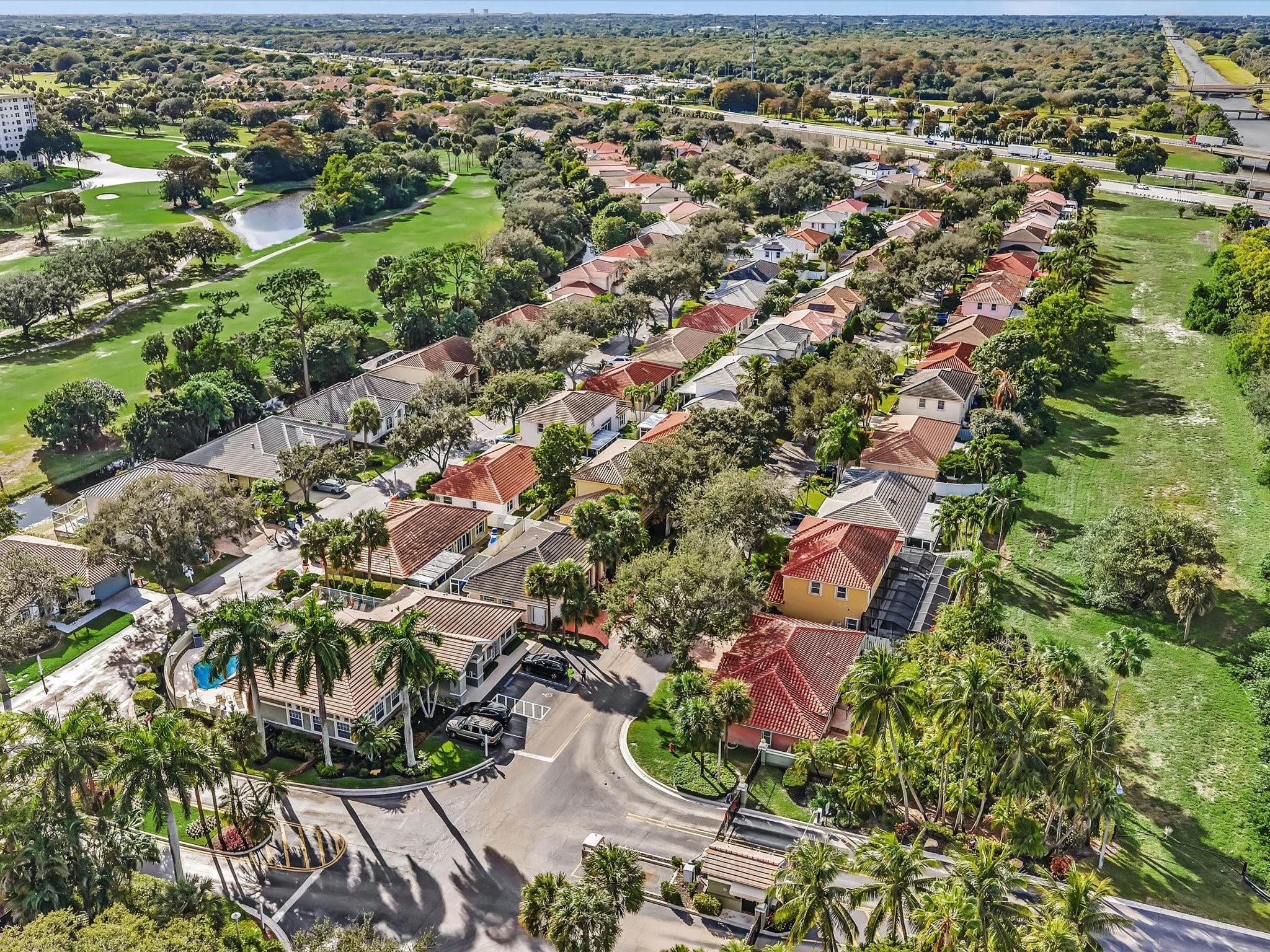 Palm-Aire Oaks Course Est - Residential