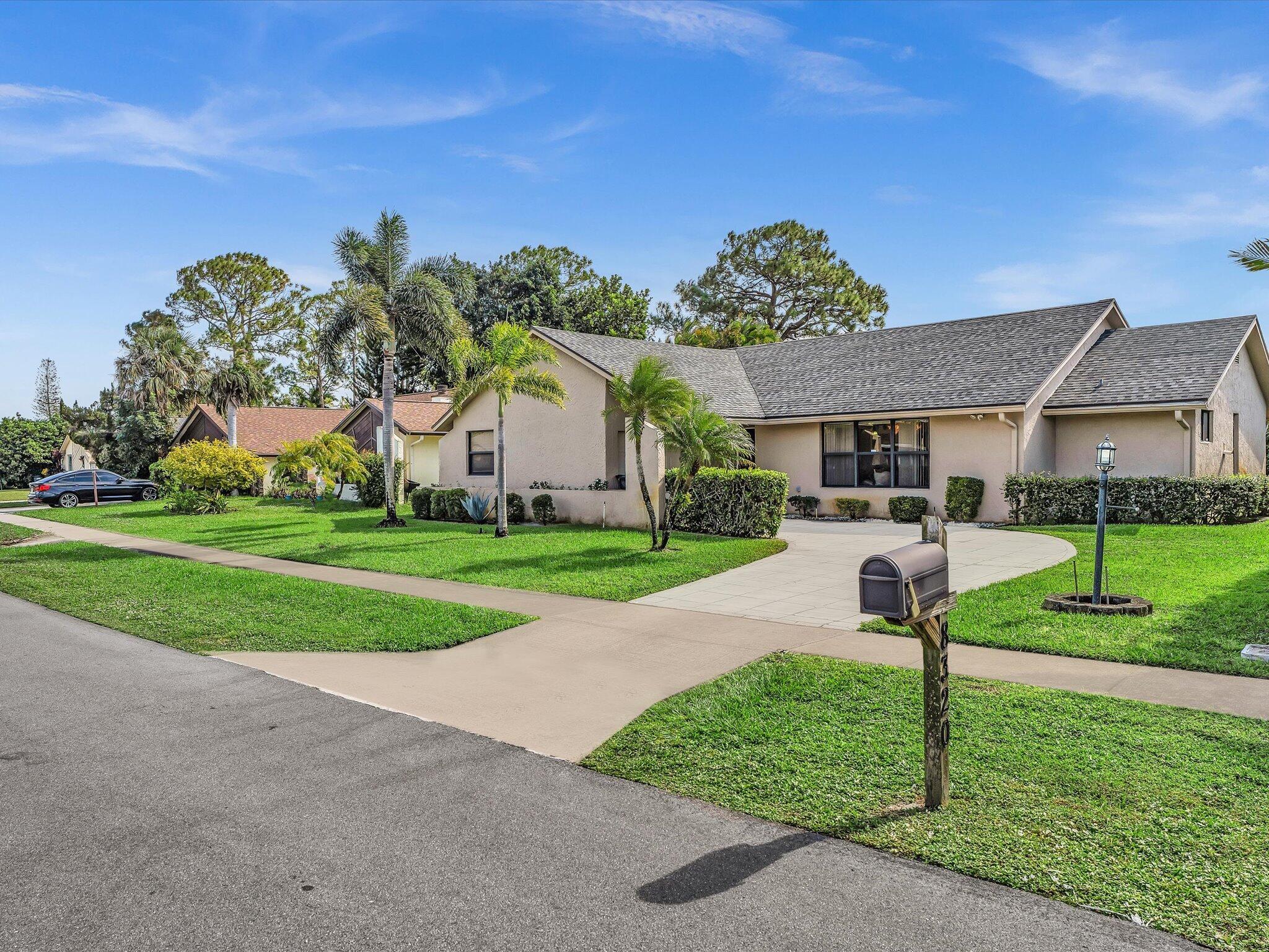 LAKES OF SHERBROOKE - Residential