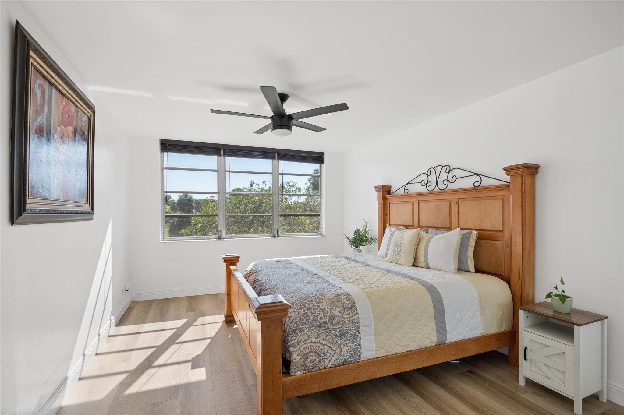 NO 123 PALM-AIRE COUNTRY CLUB - Residential