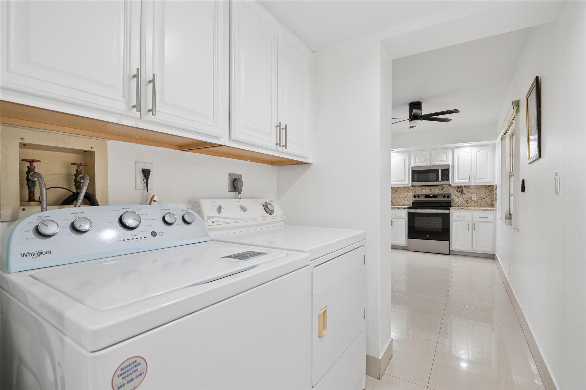 NO 123 PALM-AIRE COUNTRY CLUB - Residential