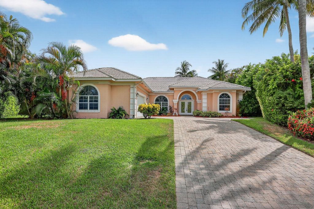 Photo of 8381 SE Woodcrest Place, Hobe Sound, FL 33455 (MLS # R11121238)