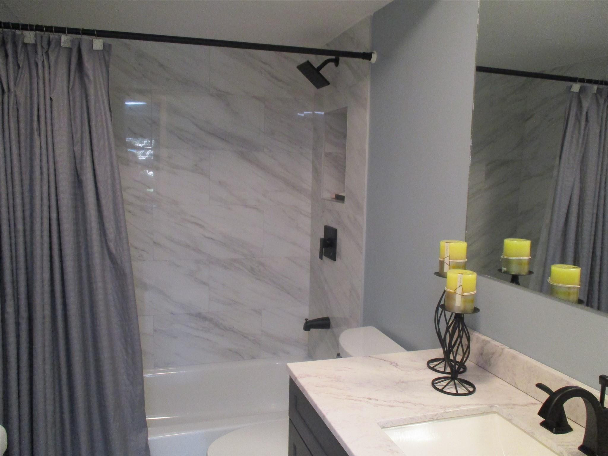 SUNRISE LAKES PHASE 3 - Residential