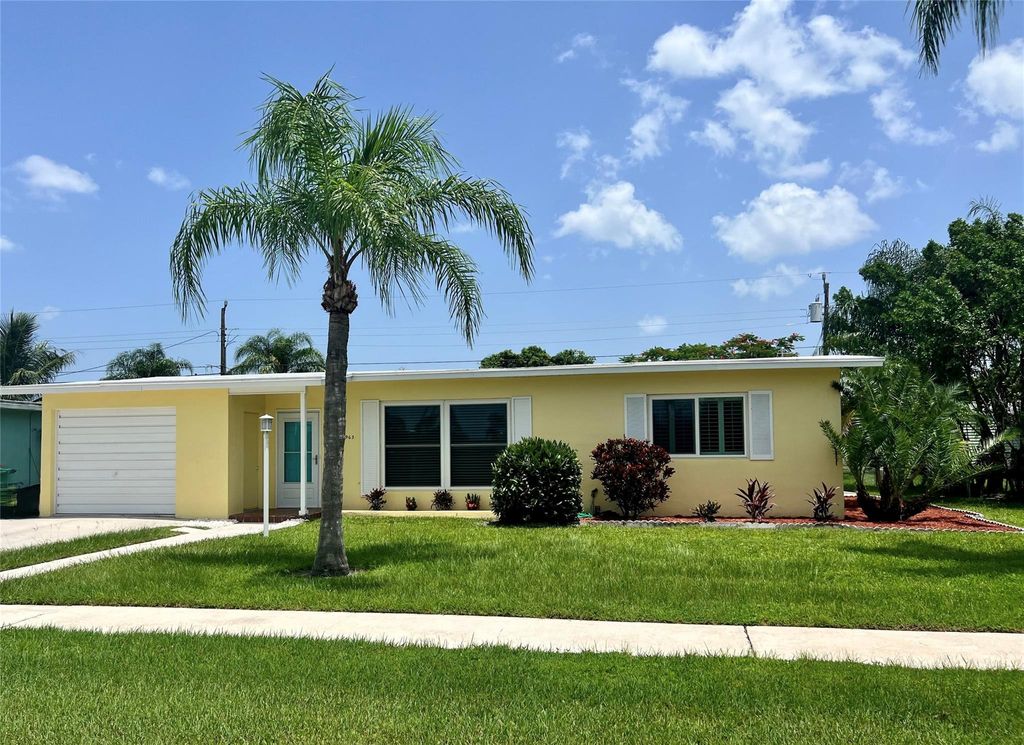 Photo of 2963 SE Pruitt Rd, Port St Lucie, FL 34952 (MLS # F10394083)