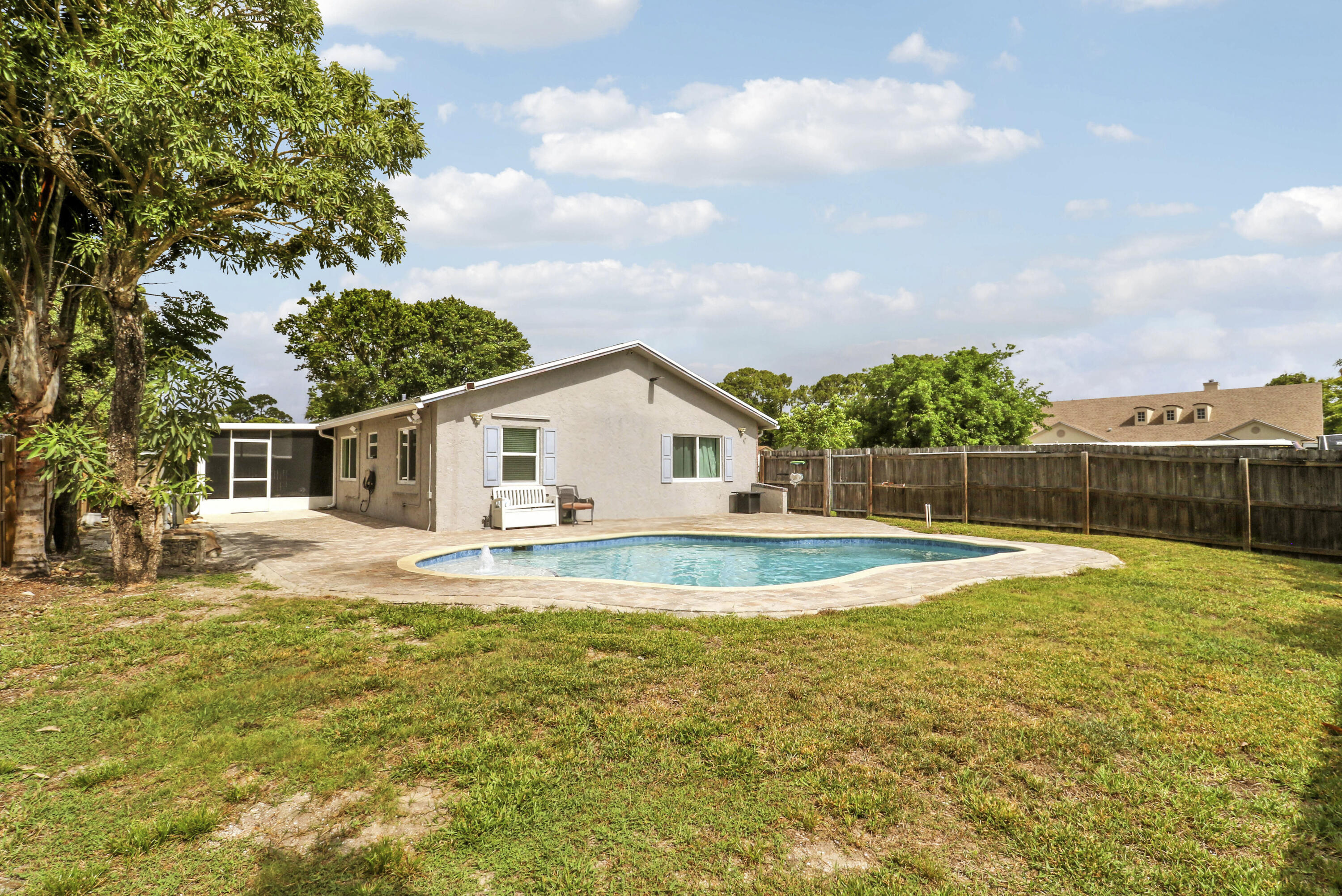 WILLOWS - Residential