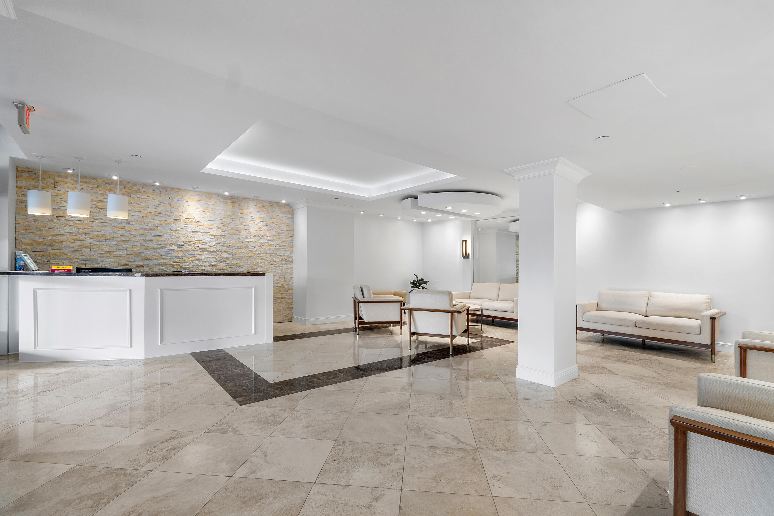 DORCHESTER OF PALM BEACH CONDO - Residential