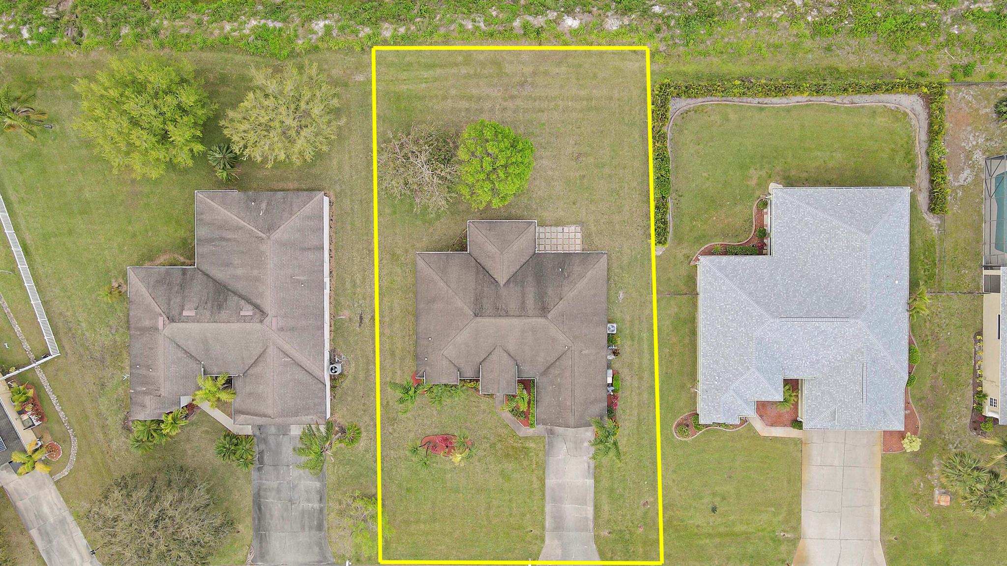 2620 N Serenity Circle, Fort Pierce, FL, 34981/$419,900 2 2620 N Serenity Circle