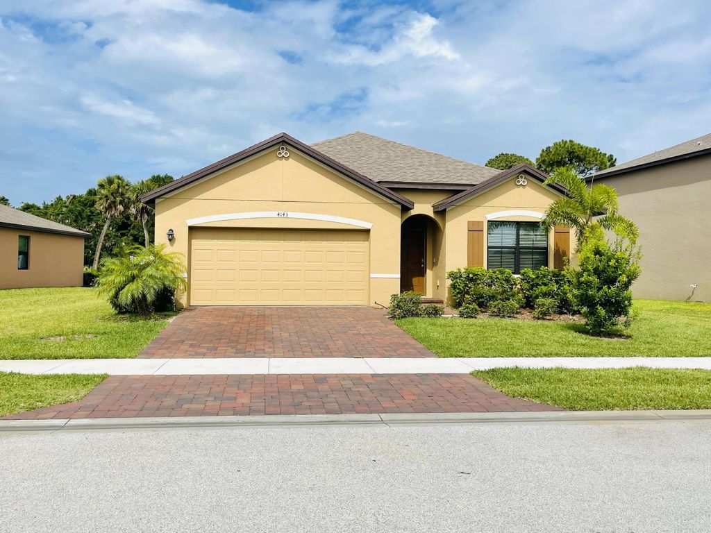 Photo of 4143 Keeson Circle Circle, Vero Beach, FL 32967 (MLS # R11000782)