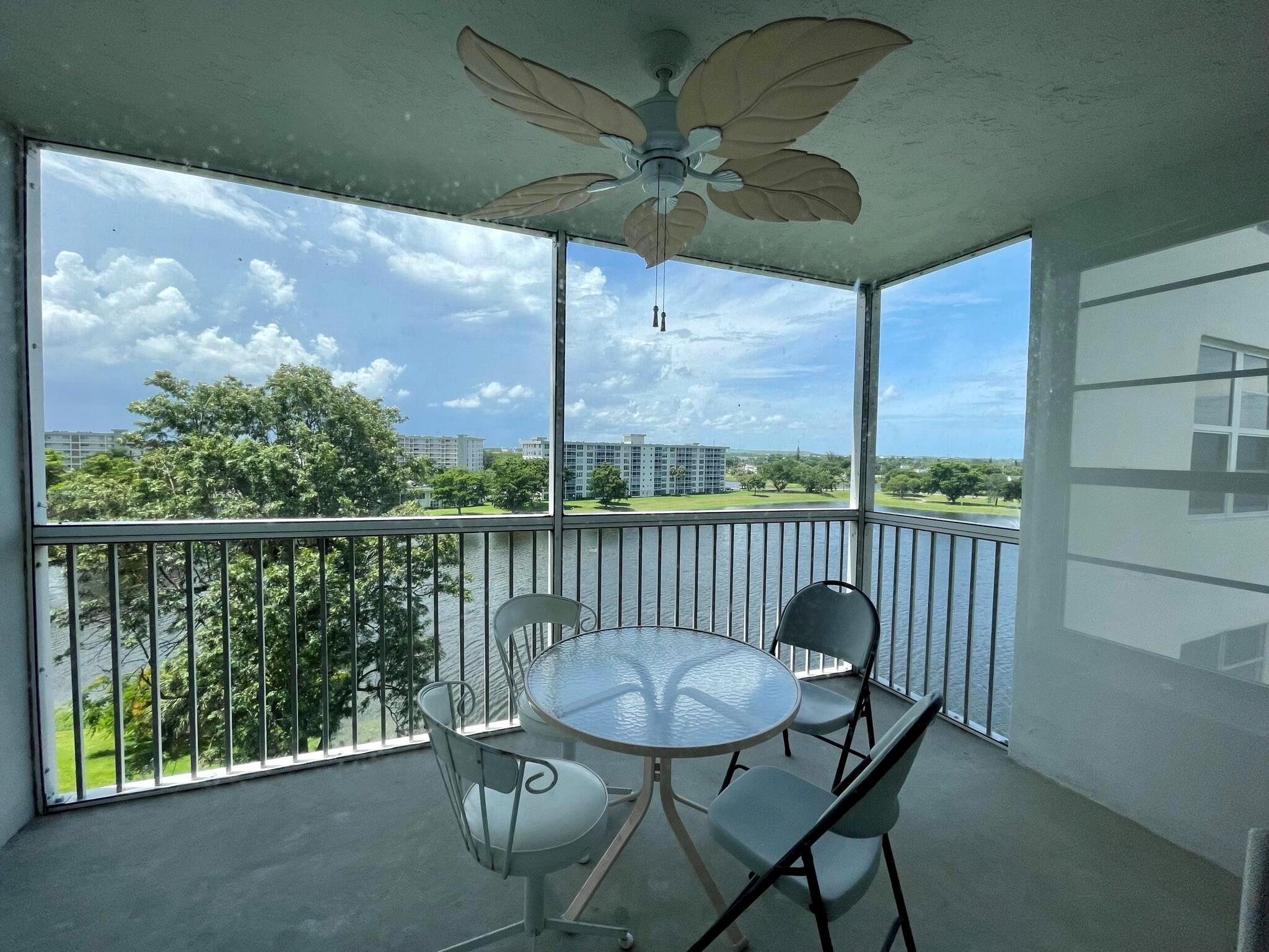 NO 40 PALM-AIRE COUNTRY CLUB - Residential Lease