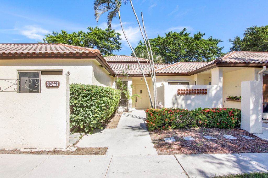 Photo of 3143 Kingswood Terrace, Boca Raton, FL 33431 (MLS # B26010874)