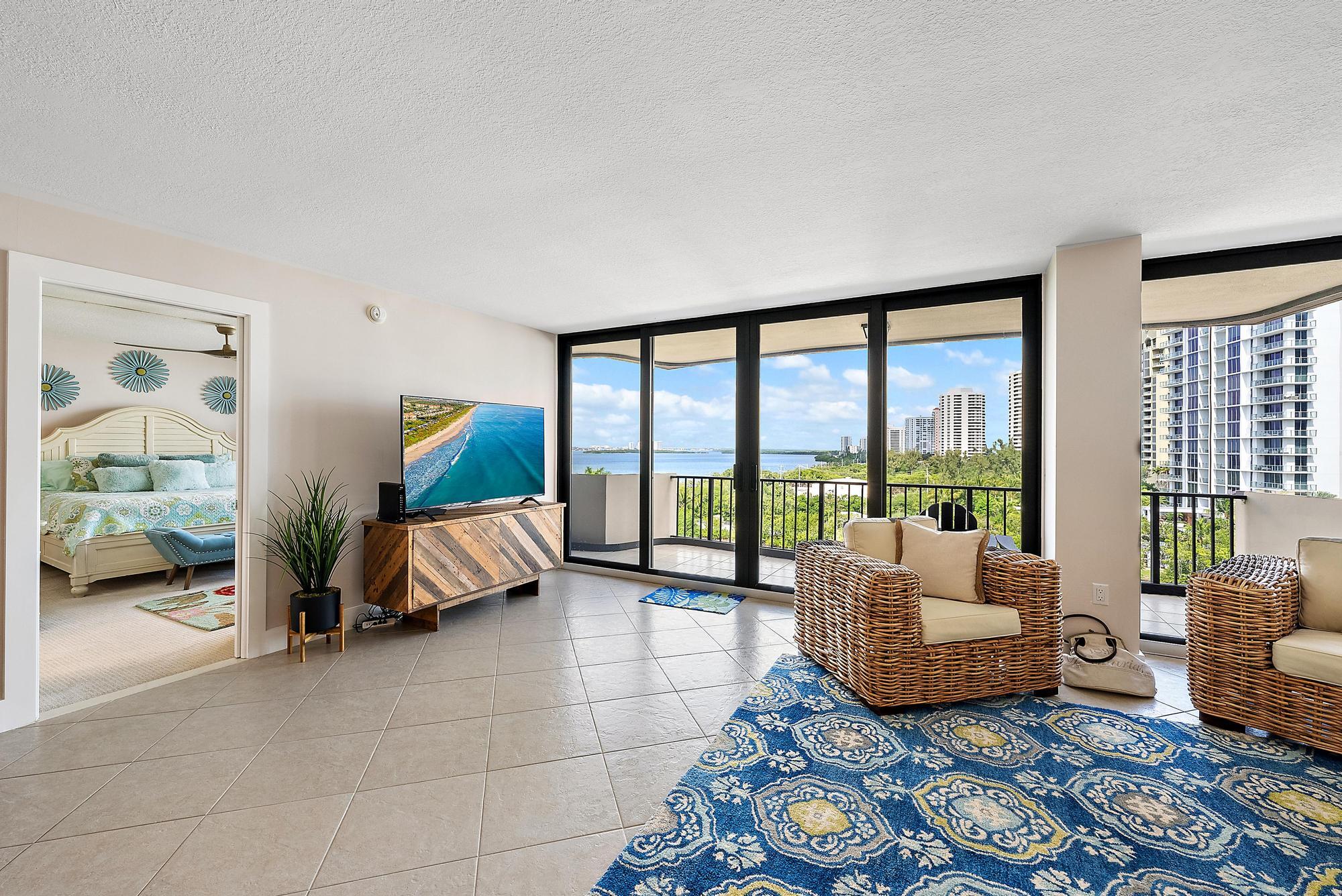 4200 N Ocean Drive 2-705