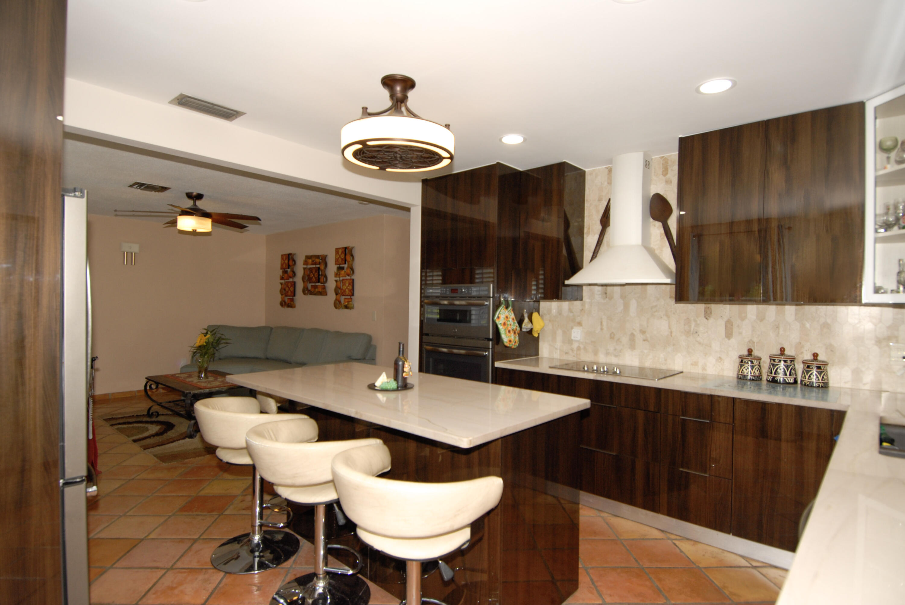 205 SE 4th Terrace 1-2