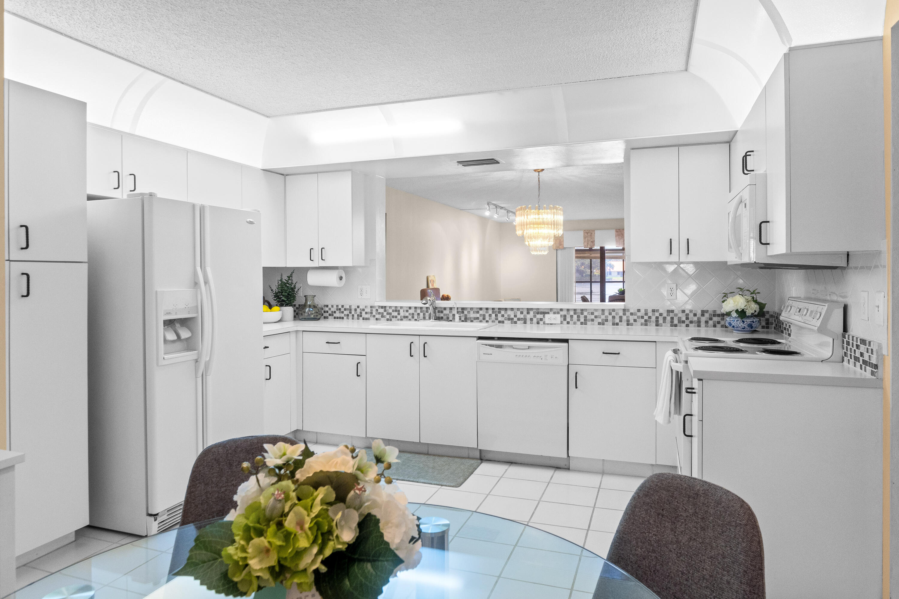 SUN VALLEY EAST CONDO - Residential