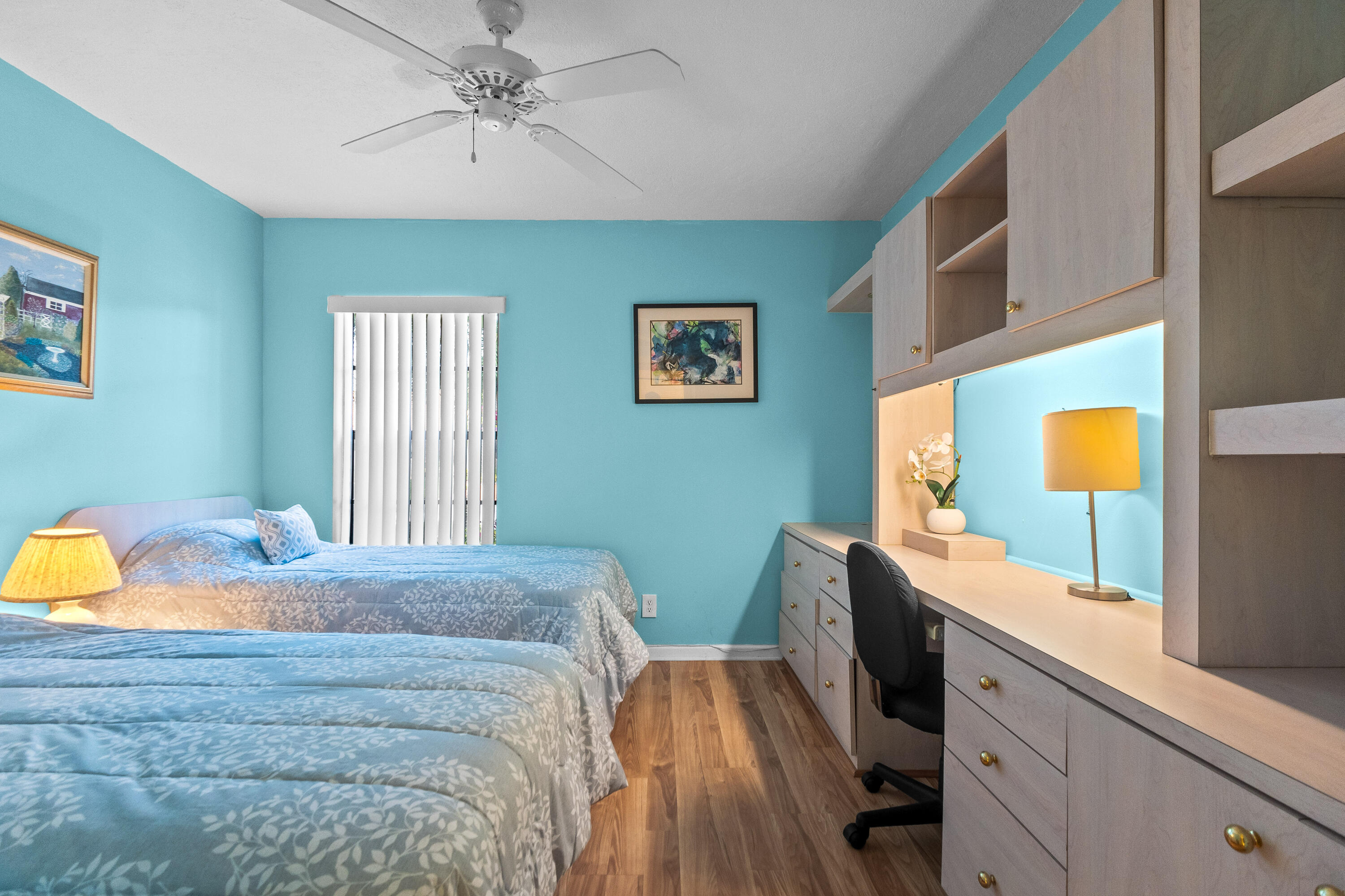 SUN VALLEY EAST CONDO - Residential