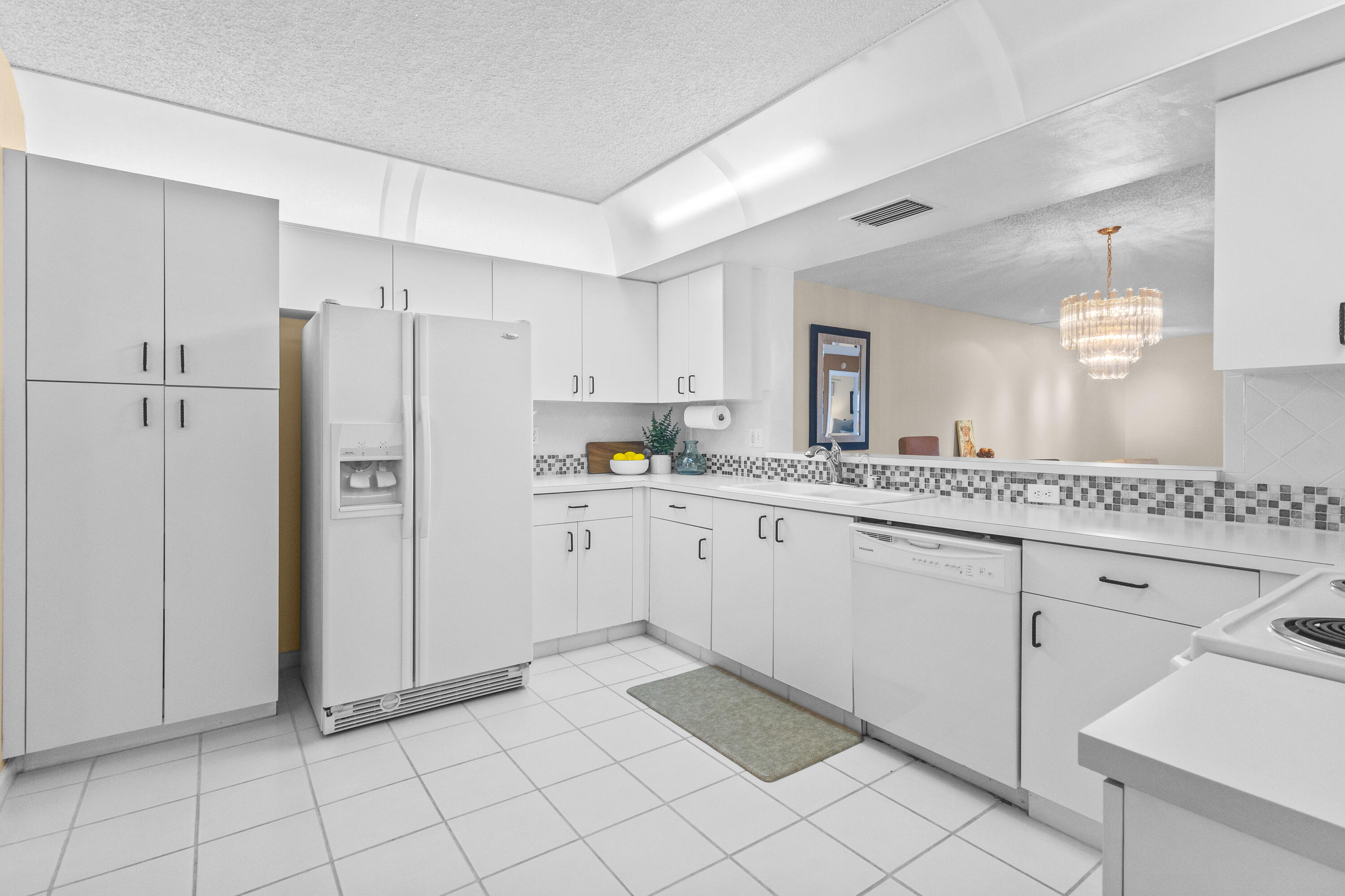 SUN VALLEY EAST CONDO - Residential