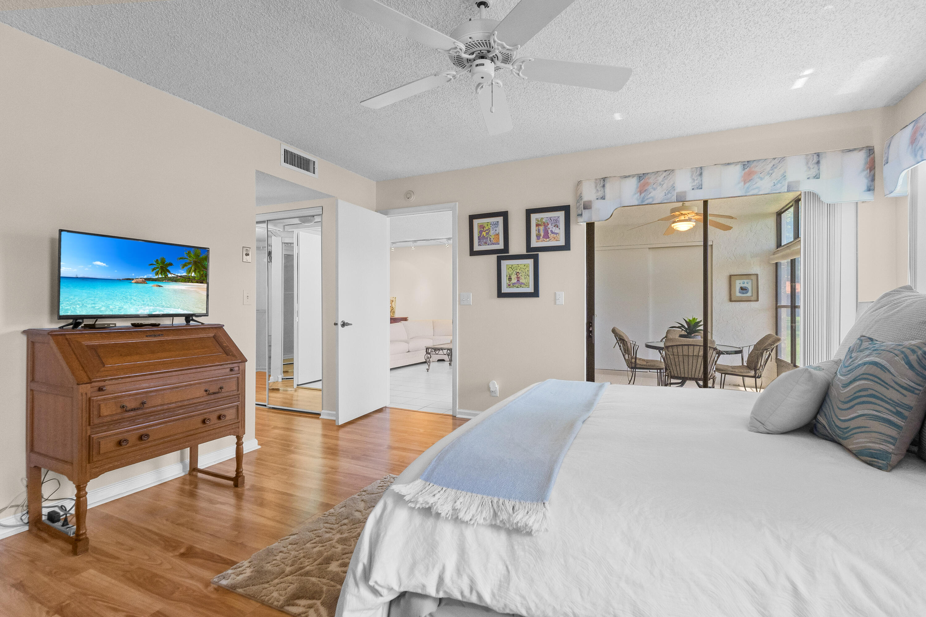 SUN VALLEY EAST CONDO - Residential