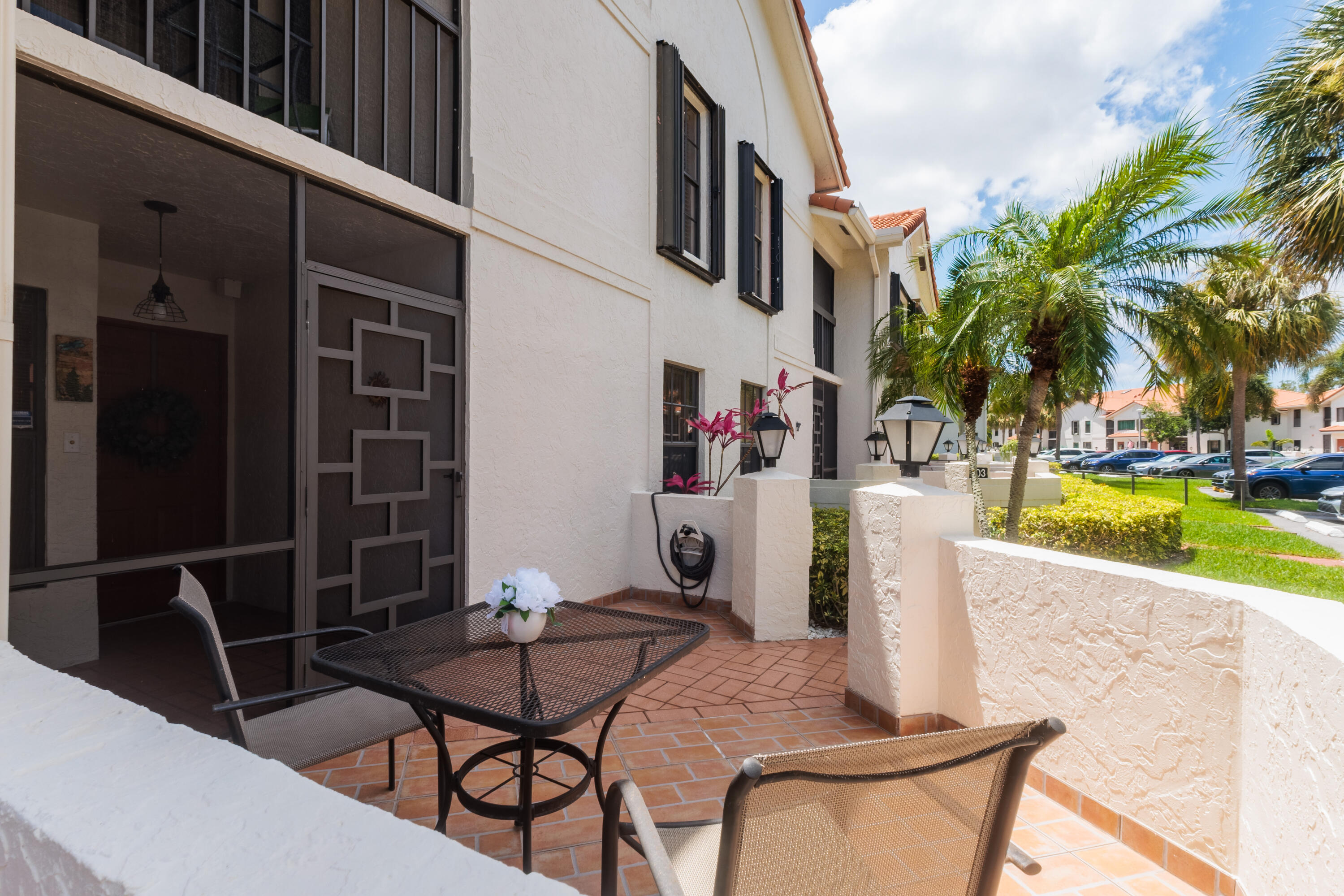 SUN VALLEY EAST CONDO - Residential