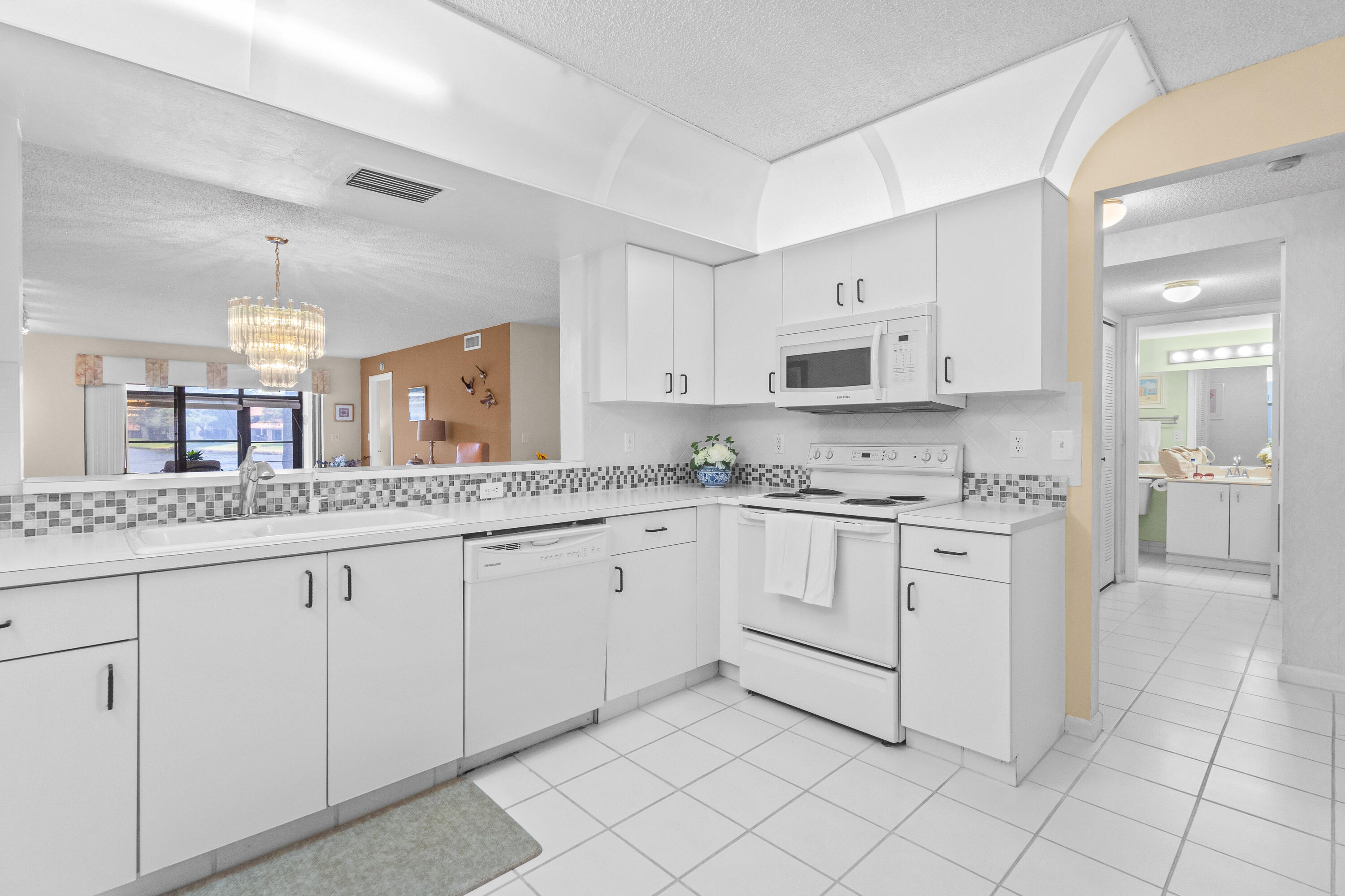 SUN VALLEY EAST CONDO - Residential