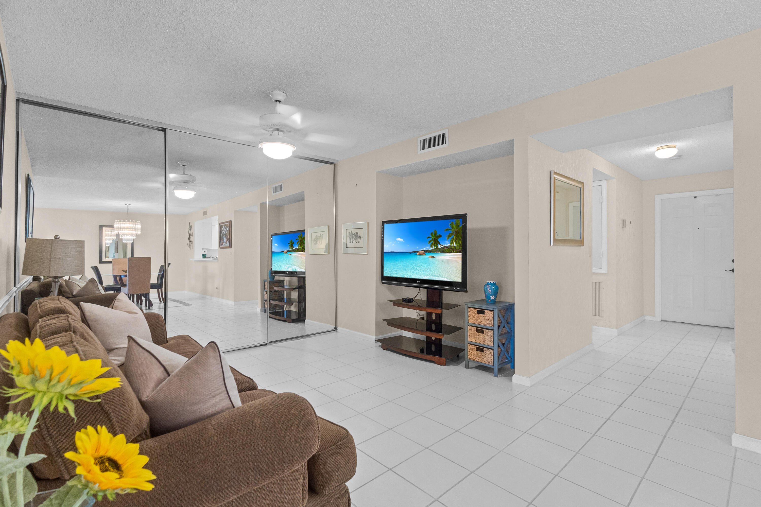 SUN VALLEY EAST CONDO - Residential