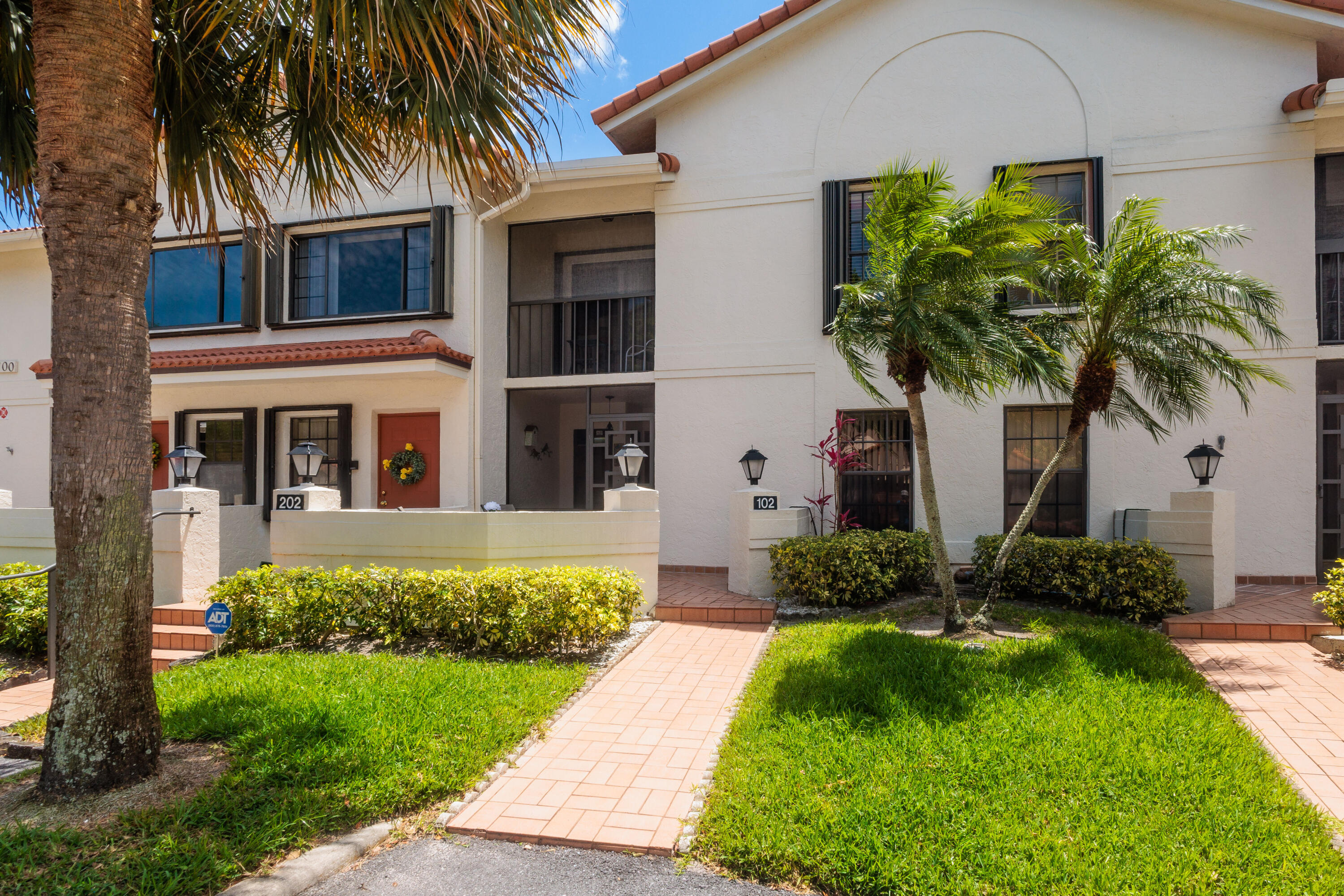 SUN VALLEY EAST CONDO - Residential