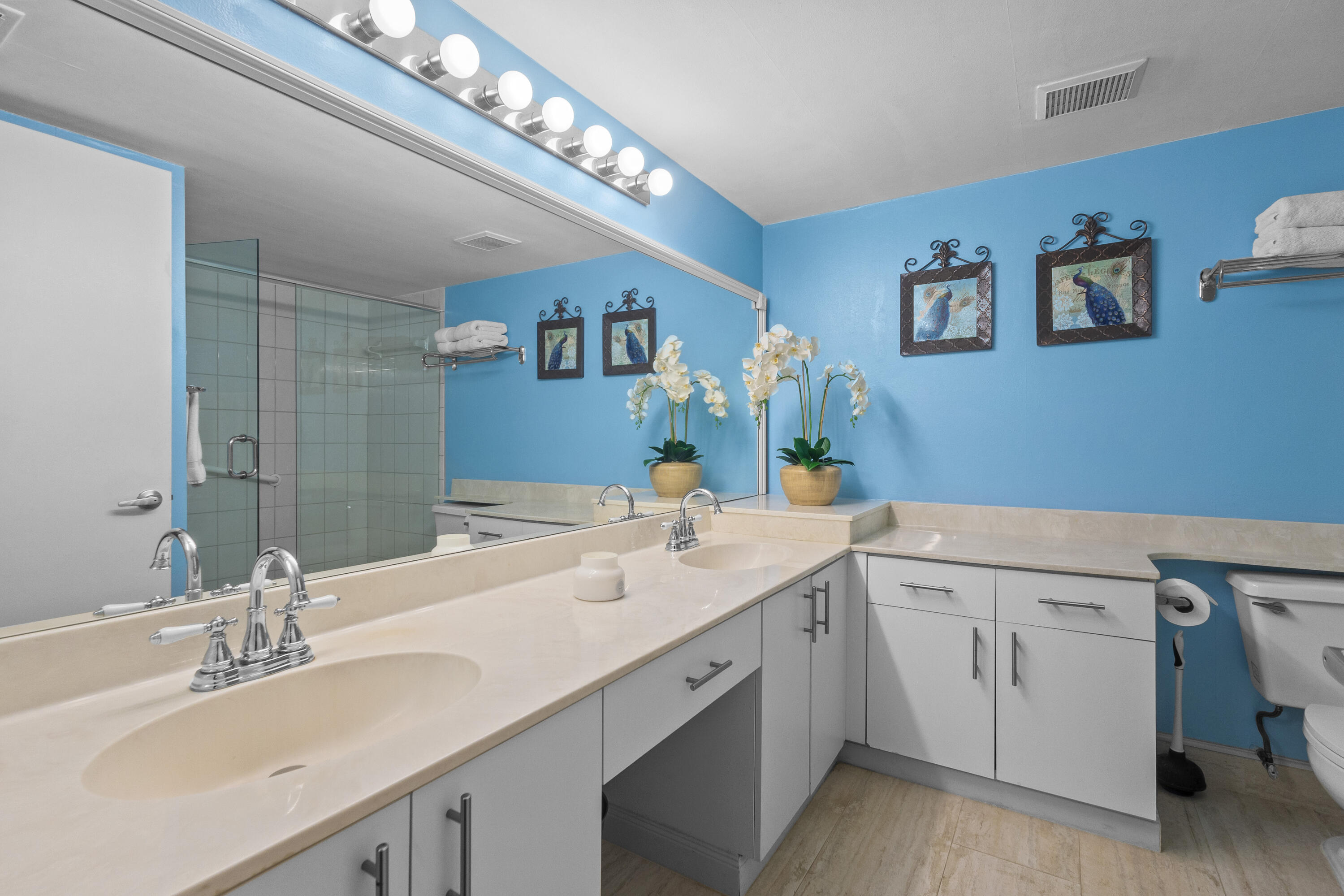 SUN VALLEY EAST CONDO - Residential