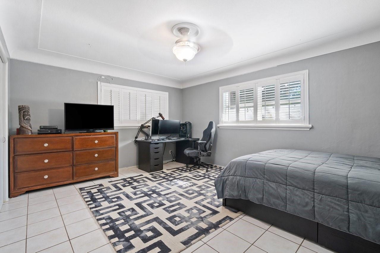 HILLSBORO ISLES 29-4 B - Residential