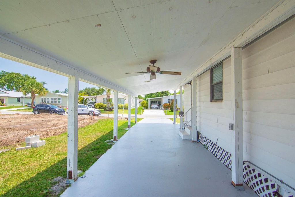 Photo of 14086 Dalia Avenue, Fort Pierce, FL 34951 (MLS # R11093804)