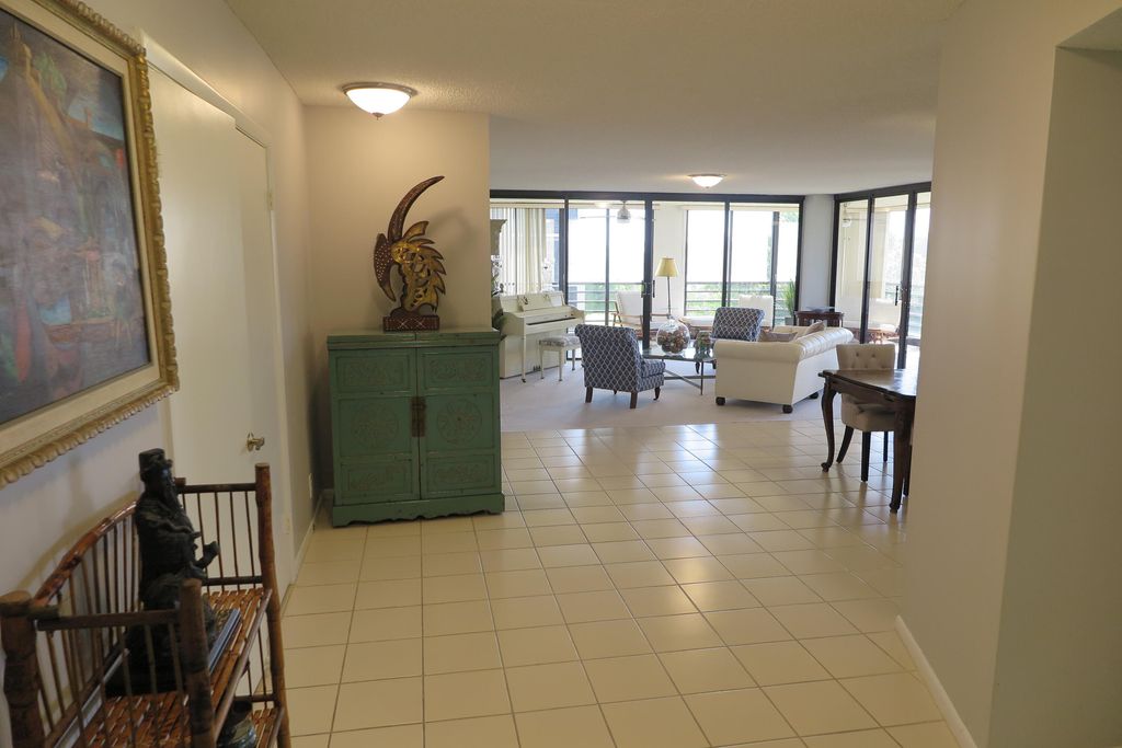 Photo of 7578 Regency Lake Drive #501, Boca Raton, FL 33433 (MLS # B26012349)