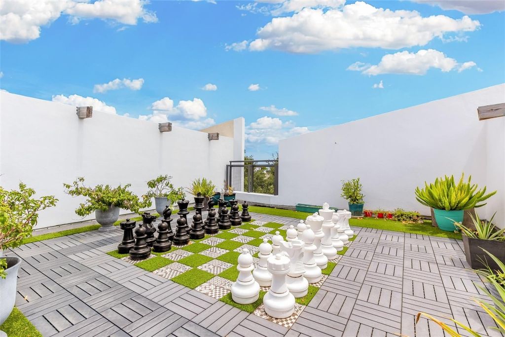 Photo of 721 SE 12th Court #3, Fort Lauderdale, FL 33316 (MLS # F10517236)