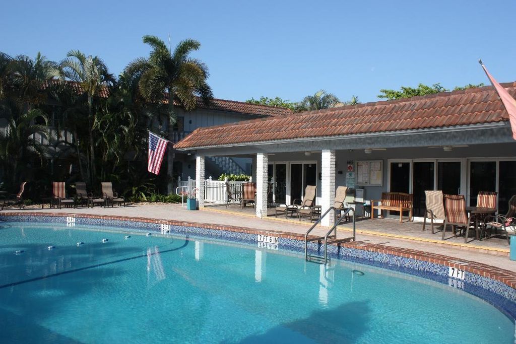 Photo of 669 W Oakland Park Blvd #208=B, Wilton Manors, FL 33311 (MLS # F10541274)