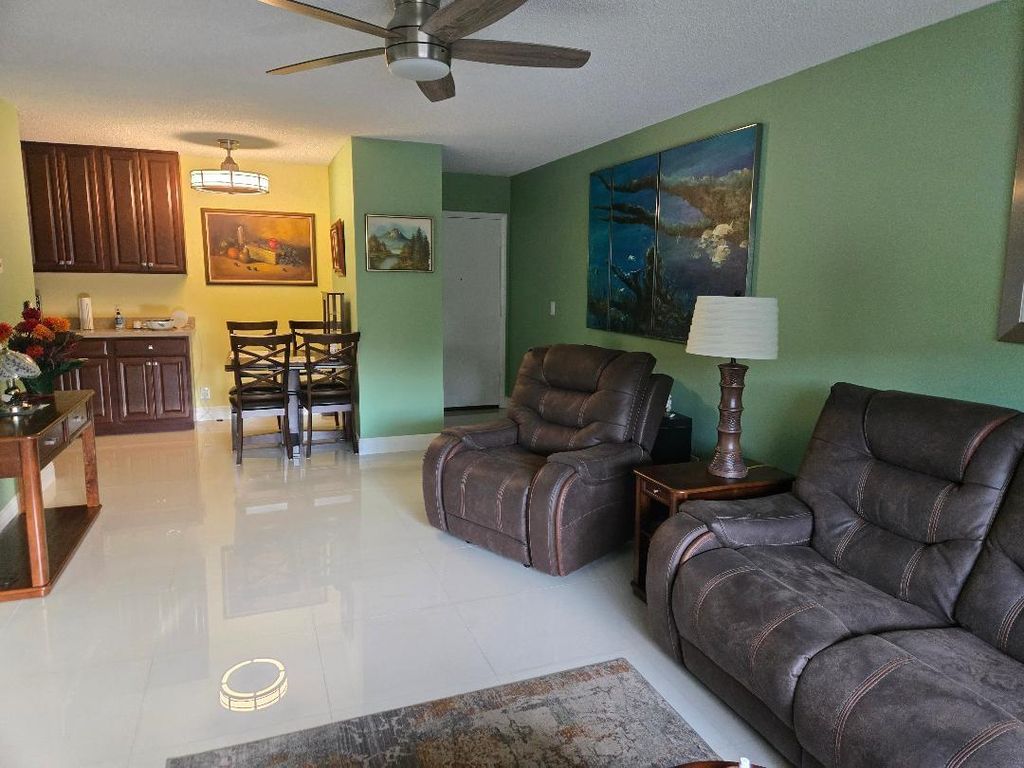 Photo of 669 W Oakland Park Blvd #208=B, Wilton Manors, FL 33311 (MLS # F10541274)