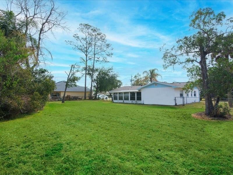 Photo of 1 Westcliffe Lane, Palm Coast, FL 32164 (MLS # F10555269)
