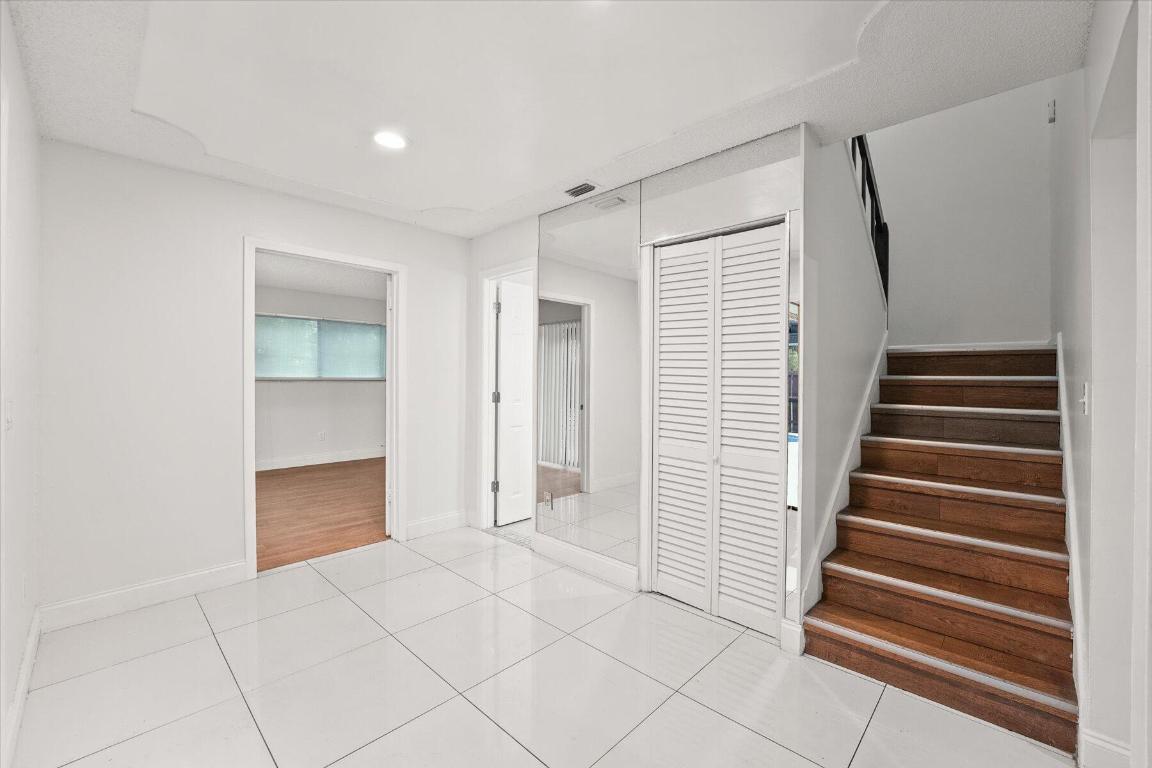 COUNTRY AS - Residential Lease