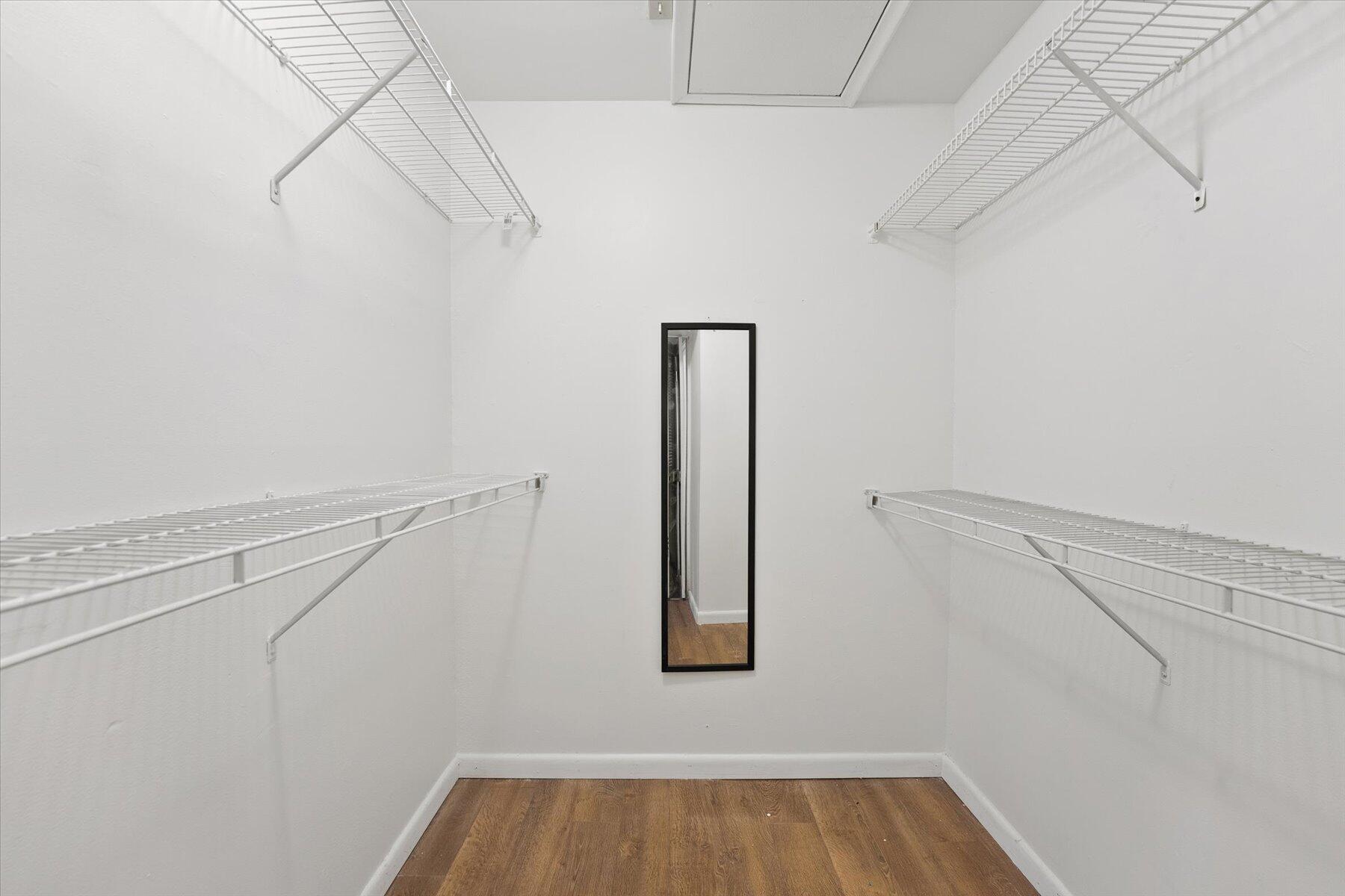 COUNTRY AS - Residential Lease