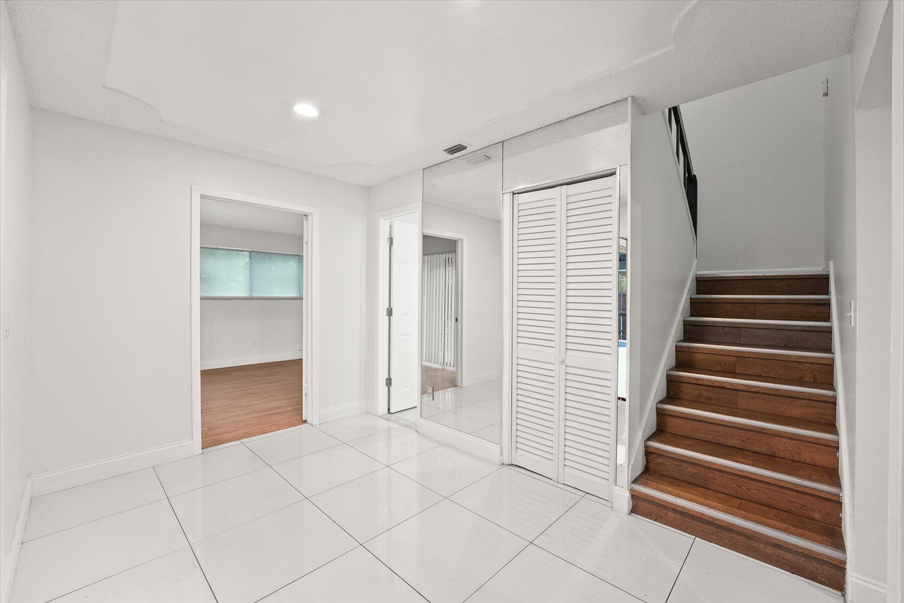 COUNTRY AS - Residential Lease