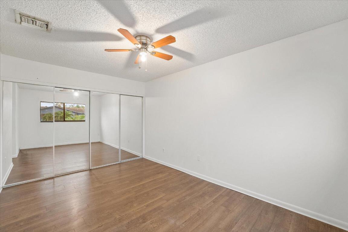 COUNTRY AS - Residential Lease