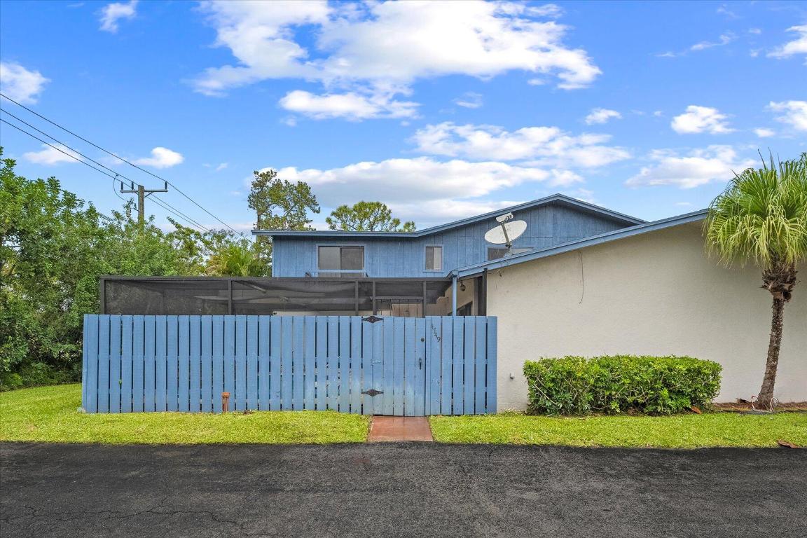 COUNTRY AS - Residential Lease