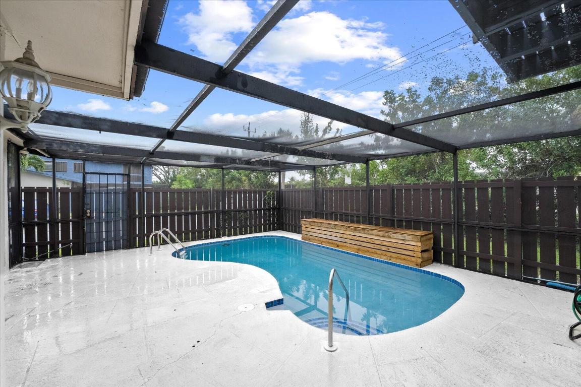 COUNTRY AS - Residential Lease