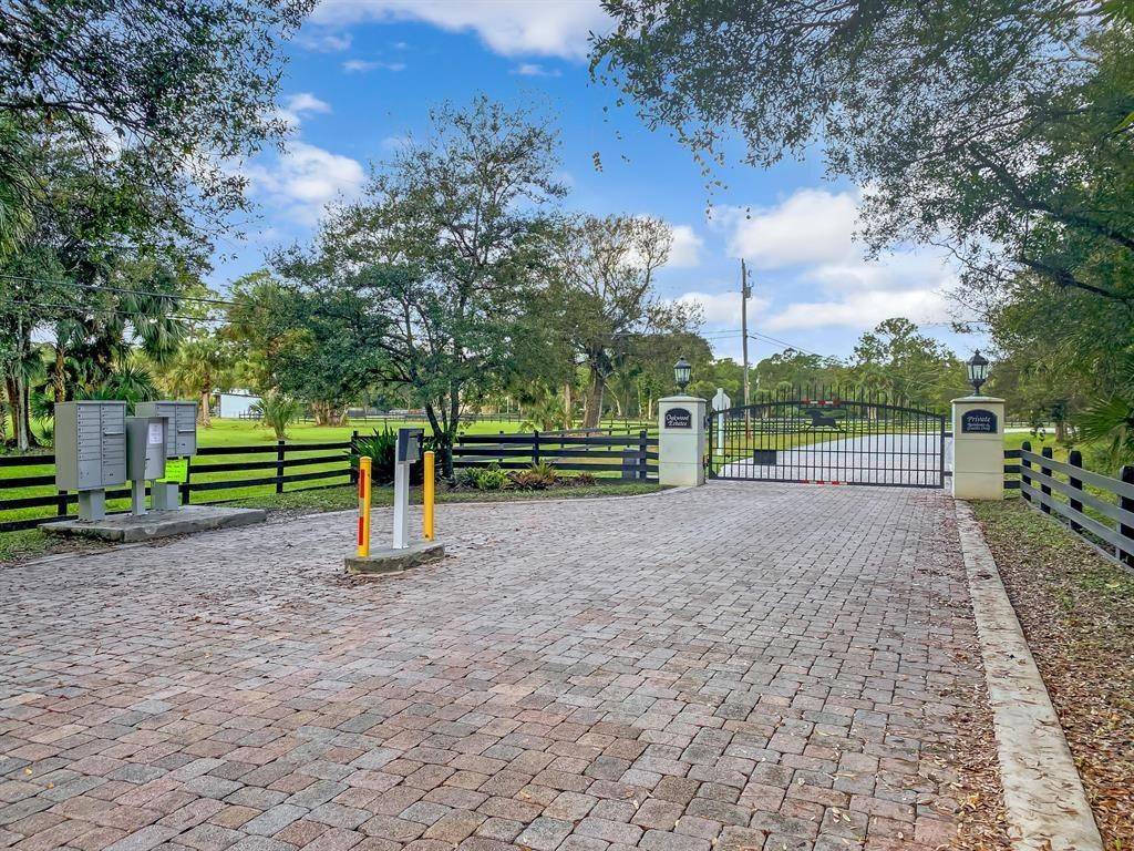 OAKWOOD ESTATES - Residential Lease