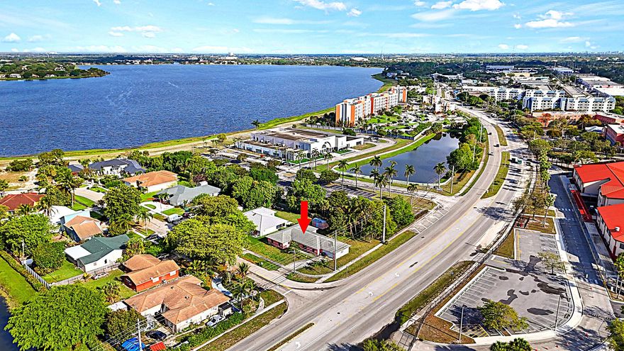 SPACIOUS 4/2 CBS SINGLE FAMILY HOME w/ a 2 CAR GARAGE in the lovely ROOSEVELT ESTATES Community!!! NO HOA!!! Huge yard on a HUGE CORNER LOT (12,200 sq ft) w/ Fruit Trees!! Close to City Place, I-95, The Outlet Mall, Restaurants, Grocery & Hardware Stores and so much more!!!  Call TODAY For A Showing & To MAKE THIS YOUR NEW HOME!!!!!