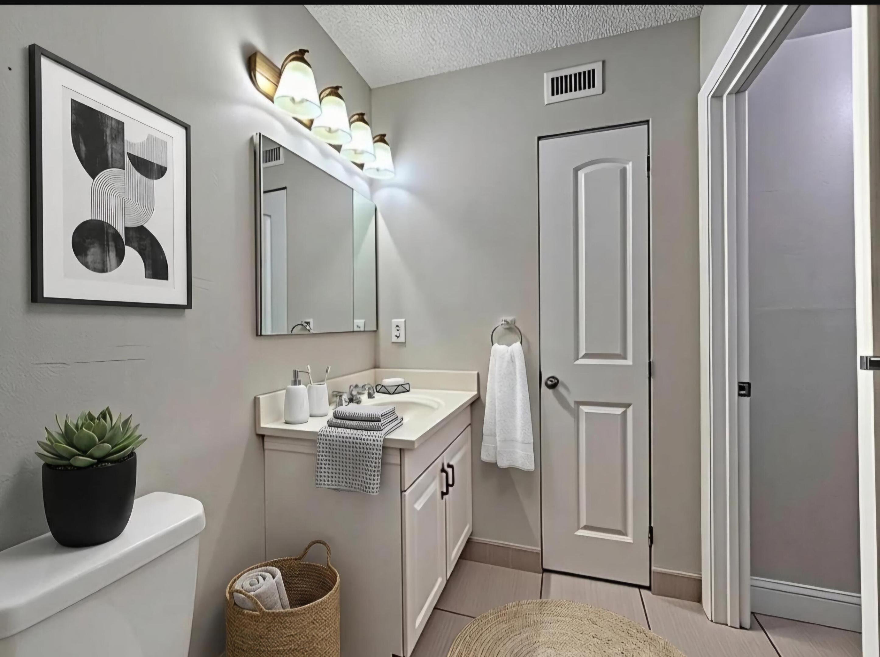 COCO PARC CONDO - Residential Lease