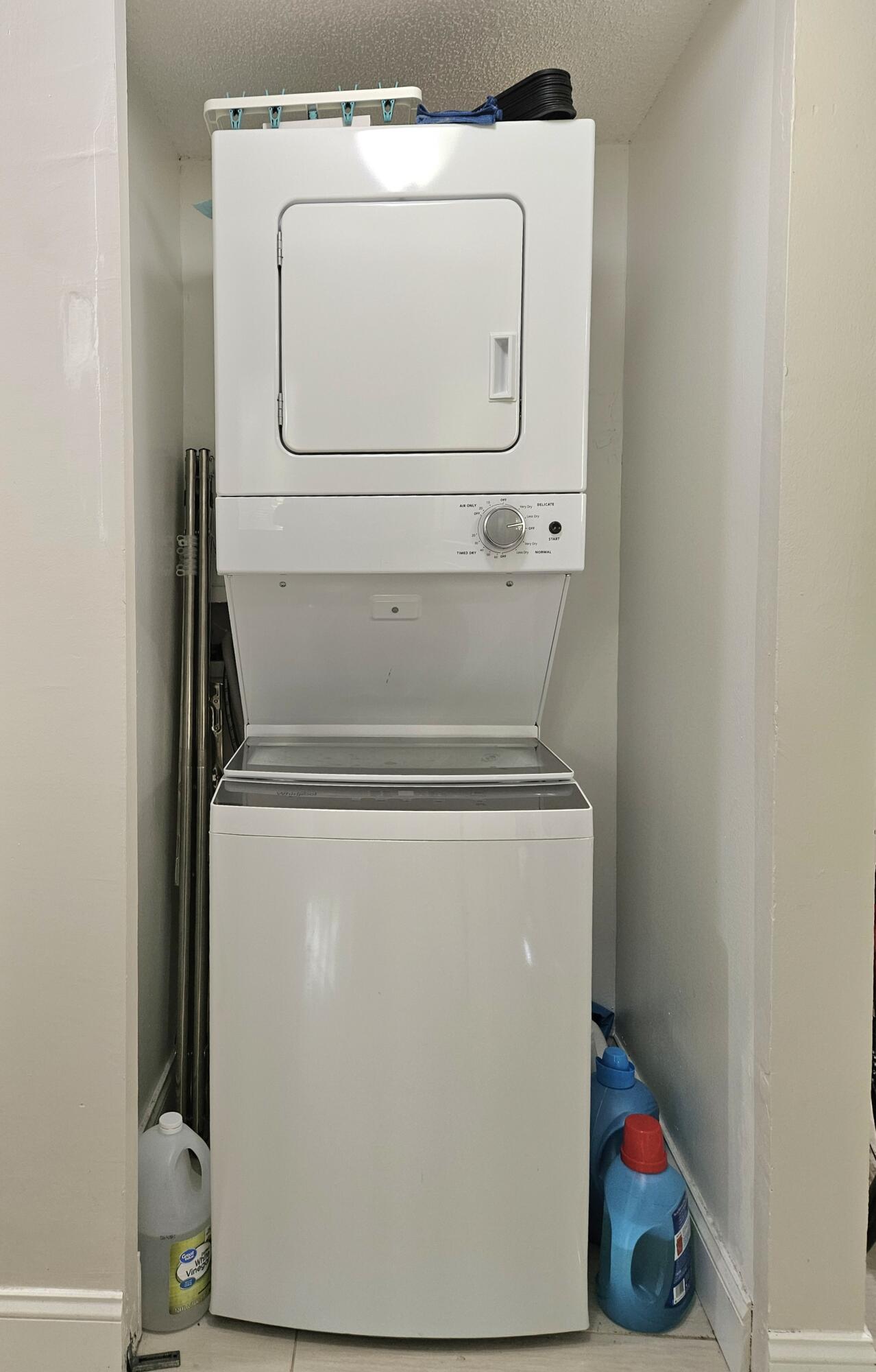 COCO PARC CONDO - Residential Lease