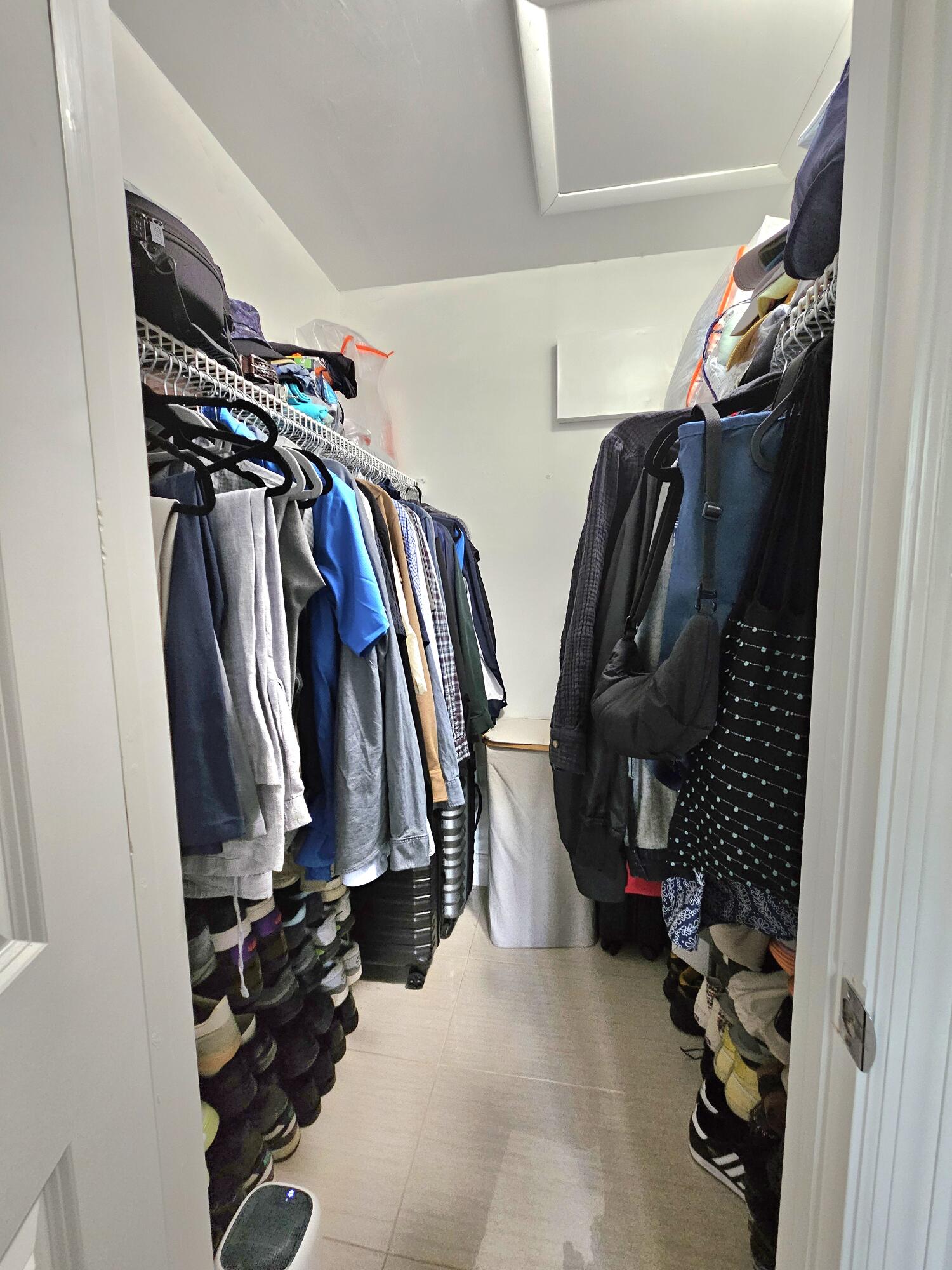 COCO PARC CONDO - Residential Lease